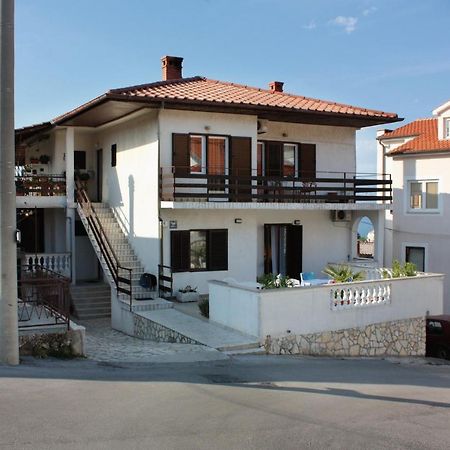 Apartment Vrbnik 5301B Екстер'єр фото