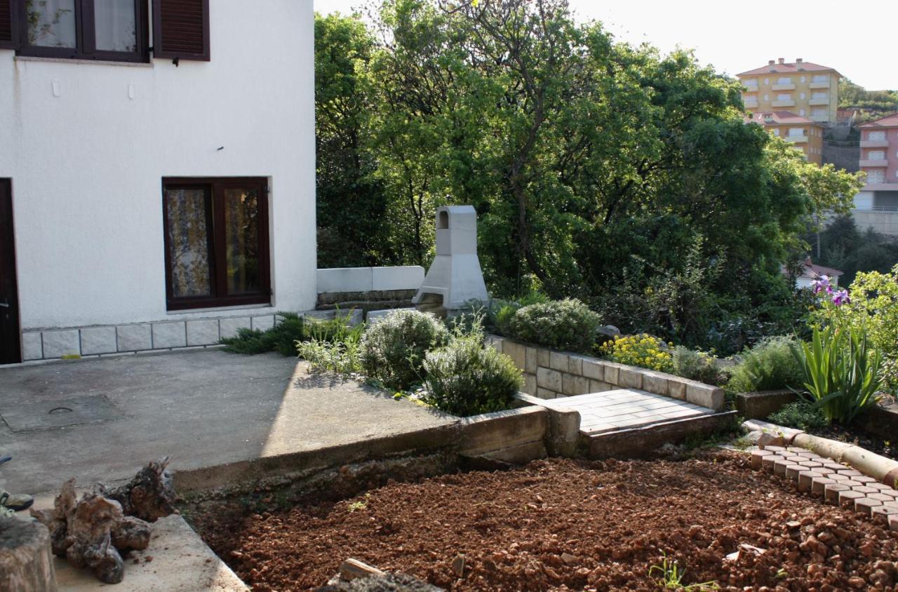 Apartment Vrbnik 5301B Екстер'єр фото